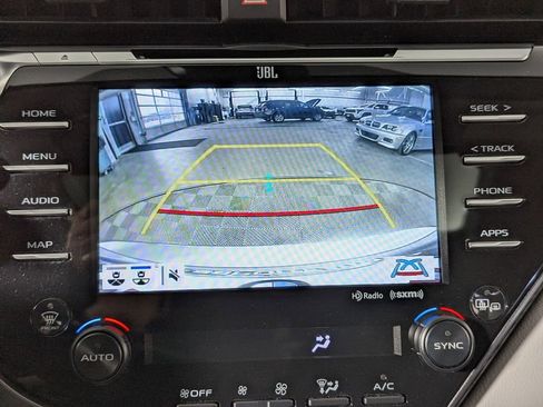 Used 2019 Toyota Camry XLE w/ Navigation Package image 22