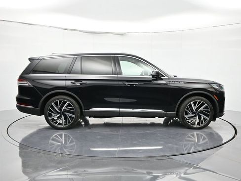 New 2025 Lincoln Aviator Reserve w/ Equipment Group 201A image 4
