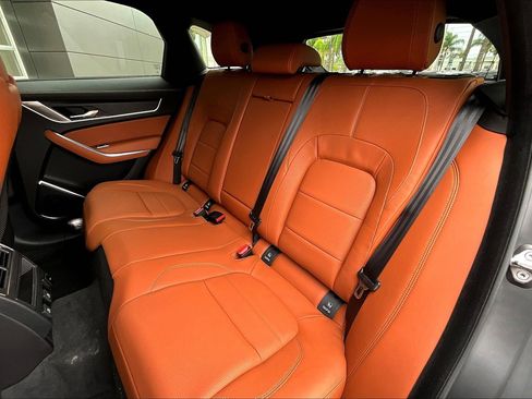 New 2026 Jaguar F-PACE R-Dynamic S image 10