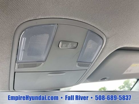 Used 2020 Hyundai Elantra SE w/ Cargo Package (C1) FWD image 30