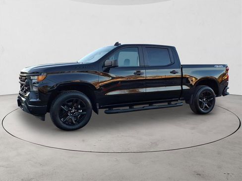 Certified 2022 Chevrolet Silverado 1500 Custom w/ Rally Edition image 8