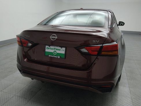 Used 2024 Nissan Altima 2.5 SV image 7