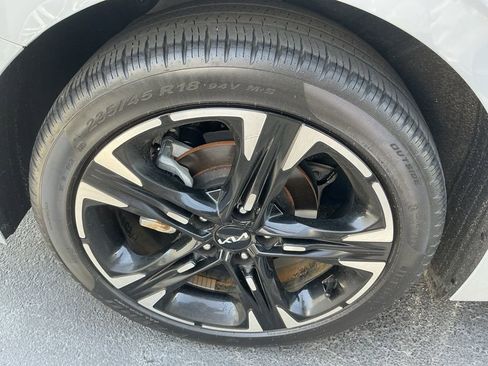 Used 2023 Kia K5 GT-Line w/ GT-Line Premium Package FWD image 12