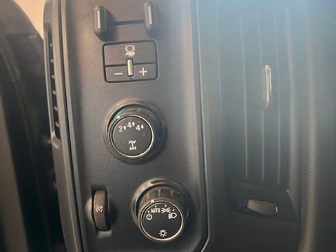 Used 2018 GMC Sierra 3500 4x4 Regular Cab w/ Sierra Convenience Package image 12