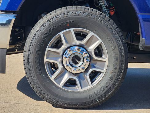 New 2026 Ford F250 Lariat w/ Lariat Premium Package image 11