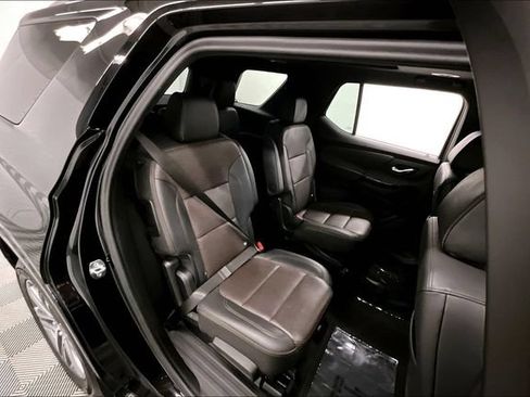 Used 2023 Chevrolet Traverse High Country FWD image 26