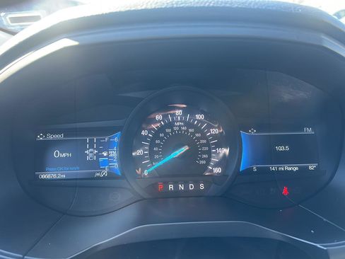 Used 2023 Ford Edge SEL image 8