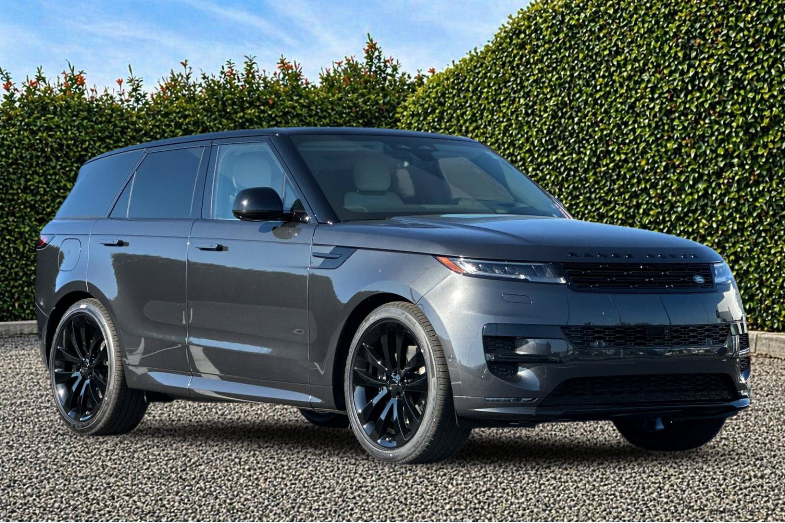 New 2027 Land Rover Range Rover Sport Dynamic SE AWD/4WD image 8
