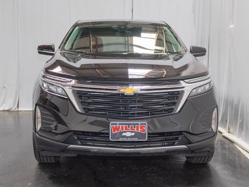 Used 2024 Chevrolet Equinox LT AWD/4WD image 2