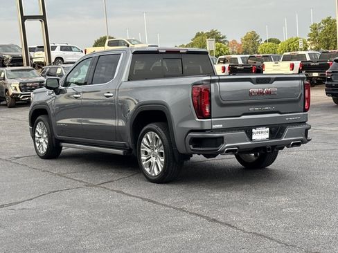 Used 2021 GMC Sierra 1500 Denali w/ Denali Premium Package AWD/4WD image 11