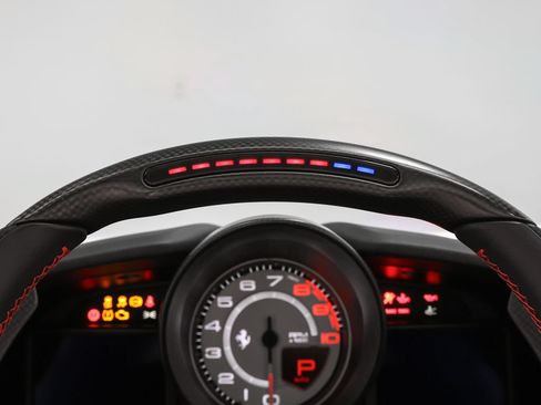 Used 2022 Ferrari F8 Tributo RWD image 64