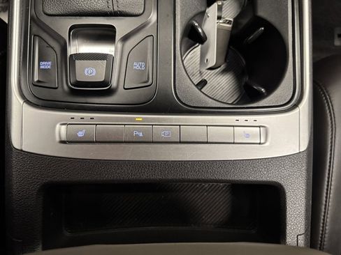 Used 2025 Kia Carnival image 34