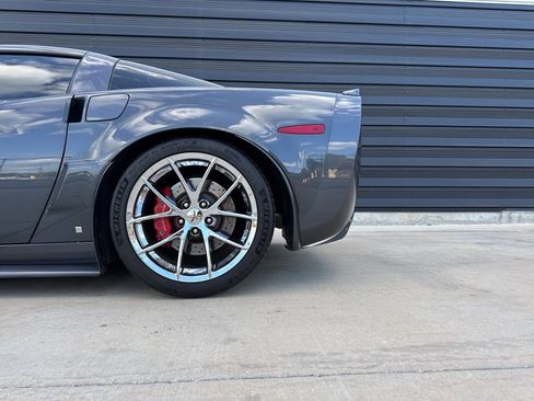 Used 2009 Chevrolet Corvette Z06 w/ Preferred Equipment Group RWD image 27