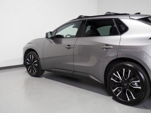 Used 2026 Toyota bZ FWD image 48