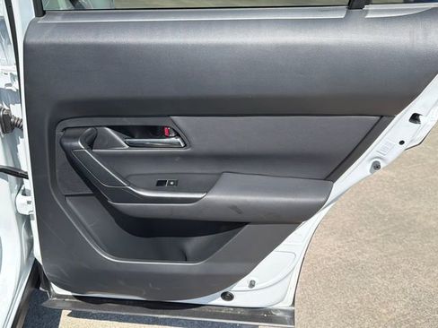 Used 2025 MAZDA CX-50 AWD 2.5 S w/ Premium Plus Pkg image 16