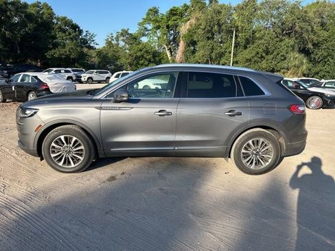 Used 2022 Lincoln Nautilus FWD w/ Premium Package image 15