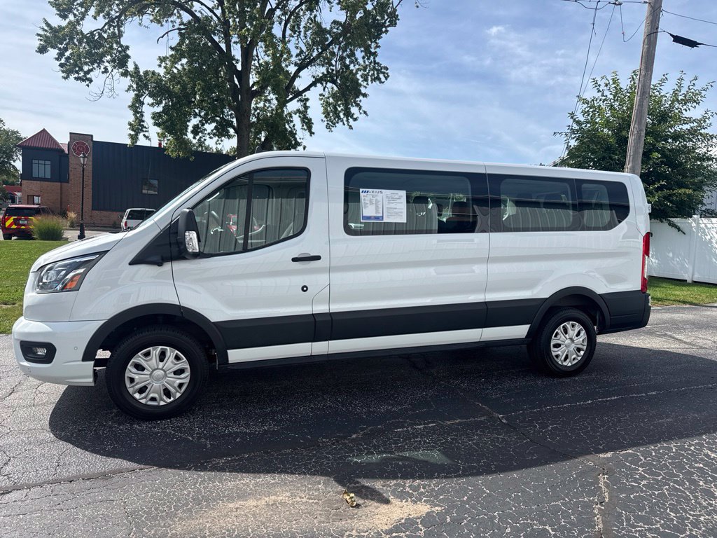 Used 2023 Ford Transit 350 XLT RWD image 4