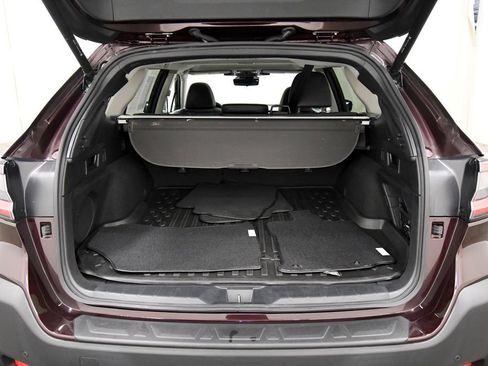 Used 2024 Subaru Outback Touring AWD/4WD image 7