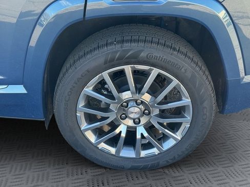 New 2026 GMC Terrain Denali w/ LPO, Floor Liner Package image 27