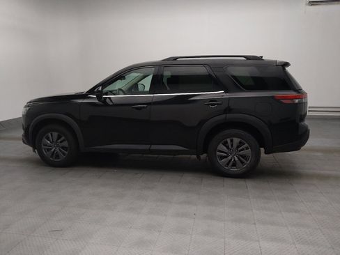 Used 2023 Nissan Pathfinder SV FWD image 3