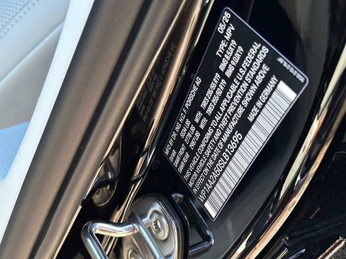 New 2025 Porsche Macan image 26