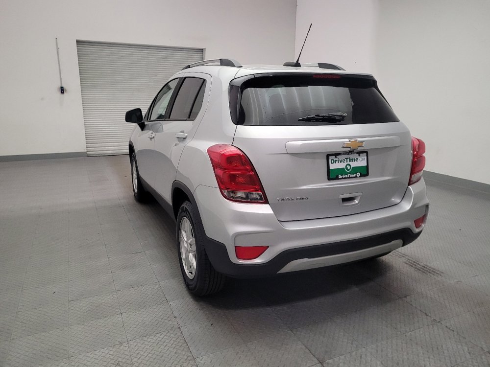 Used 2022 Chevrolet Trax LT w/ LT Convenience Package AWD/4WD image 6