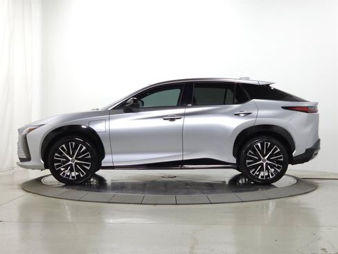 Certified 2023 Lexus RZ 450e Premium w/ Accessory Package (Z1) AWD/4WD image 4