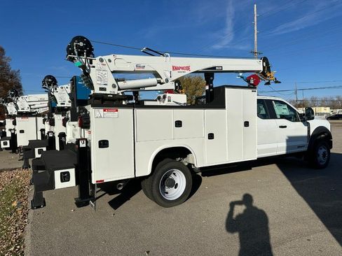 New 2024 Ford F550 4x4 SuperCab Super Duty image 3