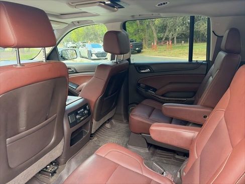 Used 2016 Chevrolet Suburban LTZ image 10