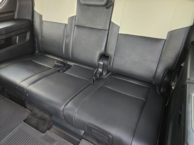 Used 2023 Toyota Sequoia Capstone AWD/4WD image 30