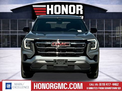 Used 2025 GMC Terrain Elevation image 8