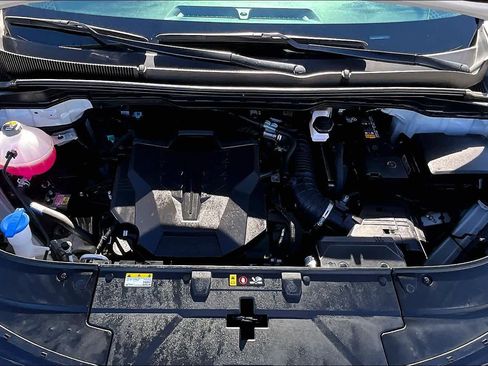 Used 2025 Kia Carnival SX image 32