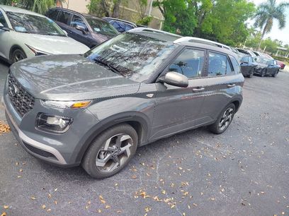 Used 2025 Hyundai Venue SEL