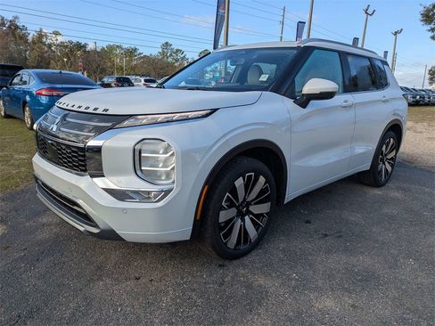 New 2026 Mitsubishi Outlander SEL image 8
