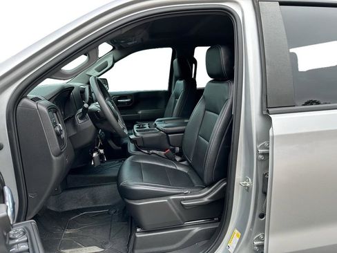 Used 2022 Chevrolet Silverado 1500 Custom w/ Safety Confidence Package image 8