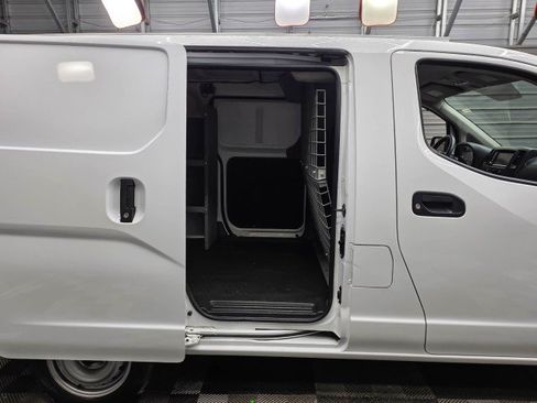 Used 2021 Nissan NV200 S FWD image 12