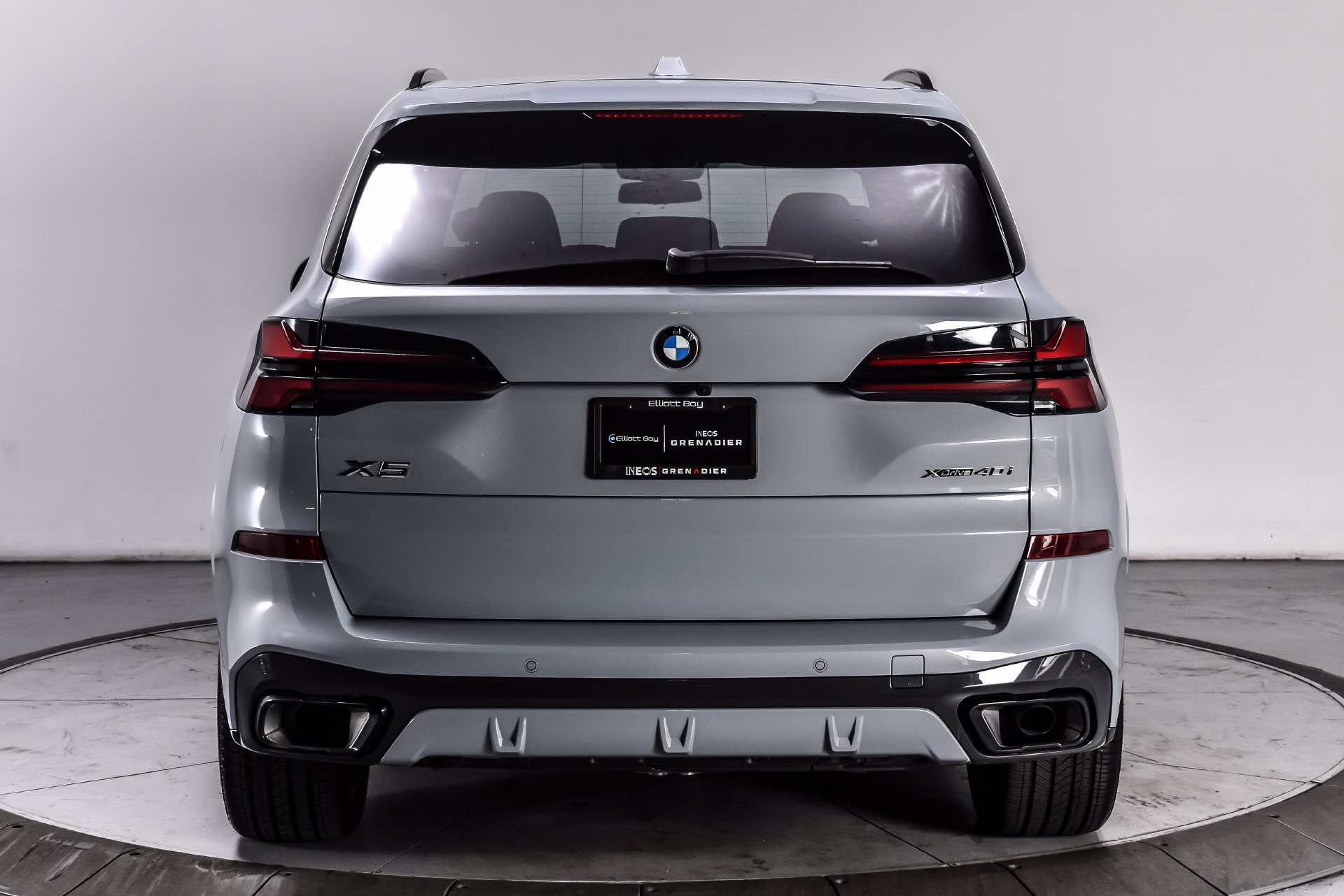 Used 2024 BMW X5 xDrive40i w/ M Sport Package AWD/4WD image 6