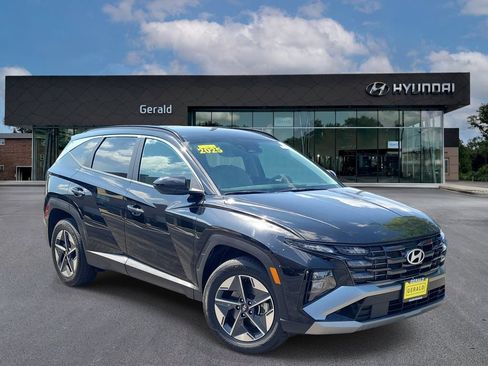 Certified 2025 Hyundai Tucson SEL AWD/4WD image 1