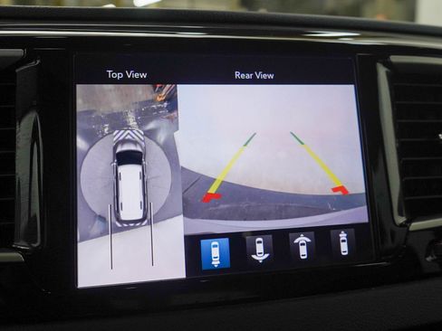 Used 2019 Chrysler Pacifica Touring-L w/ Advanced Safetytec Group FWD image 28