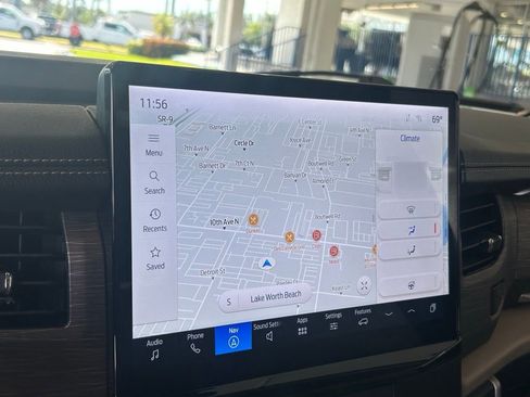 Used 2023 Ford Expedition Max Limited image 12