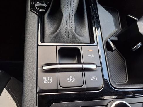 Certified 2025 Kia K5 GT-Line image 21