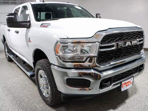 Used 2024 RAM 2500 Tradesman w/ Chrome Appearance Group image 5