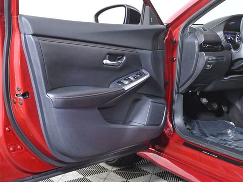 Certified 2022 Nissan Sentra SR w/ Electronics Package image 29