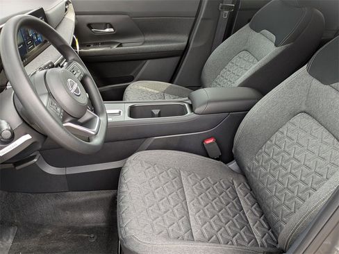 New 2026 Nissan Kicks SV w/ SV Premium Package image 11