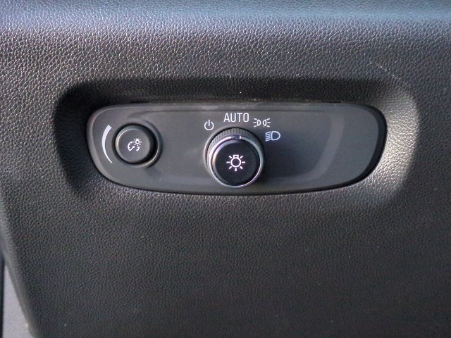 Certified 2023 Chevrolet Traverse LT FWD image 23