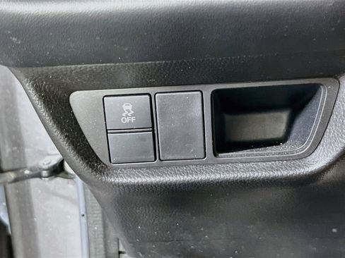 Used 2023 Honda HR-V LX image 10