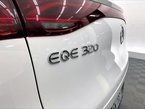 Used 2026 Mercedes-Benz EQE 320 4MATIC SUV image 29
