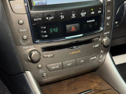 Used 2011 Lexus IS 250C image 40