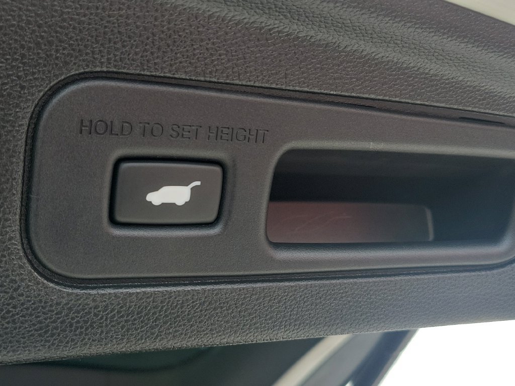 Certified 2026 Acura MDX FWD image 13