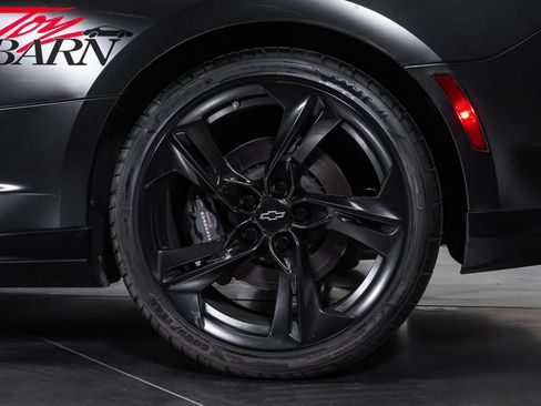 Used 2022 Chevrolet Camaro SS RWD image 14